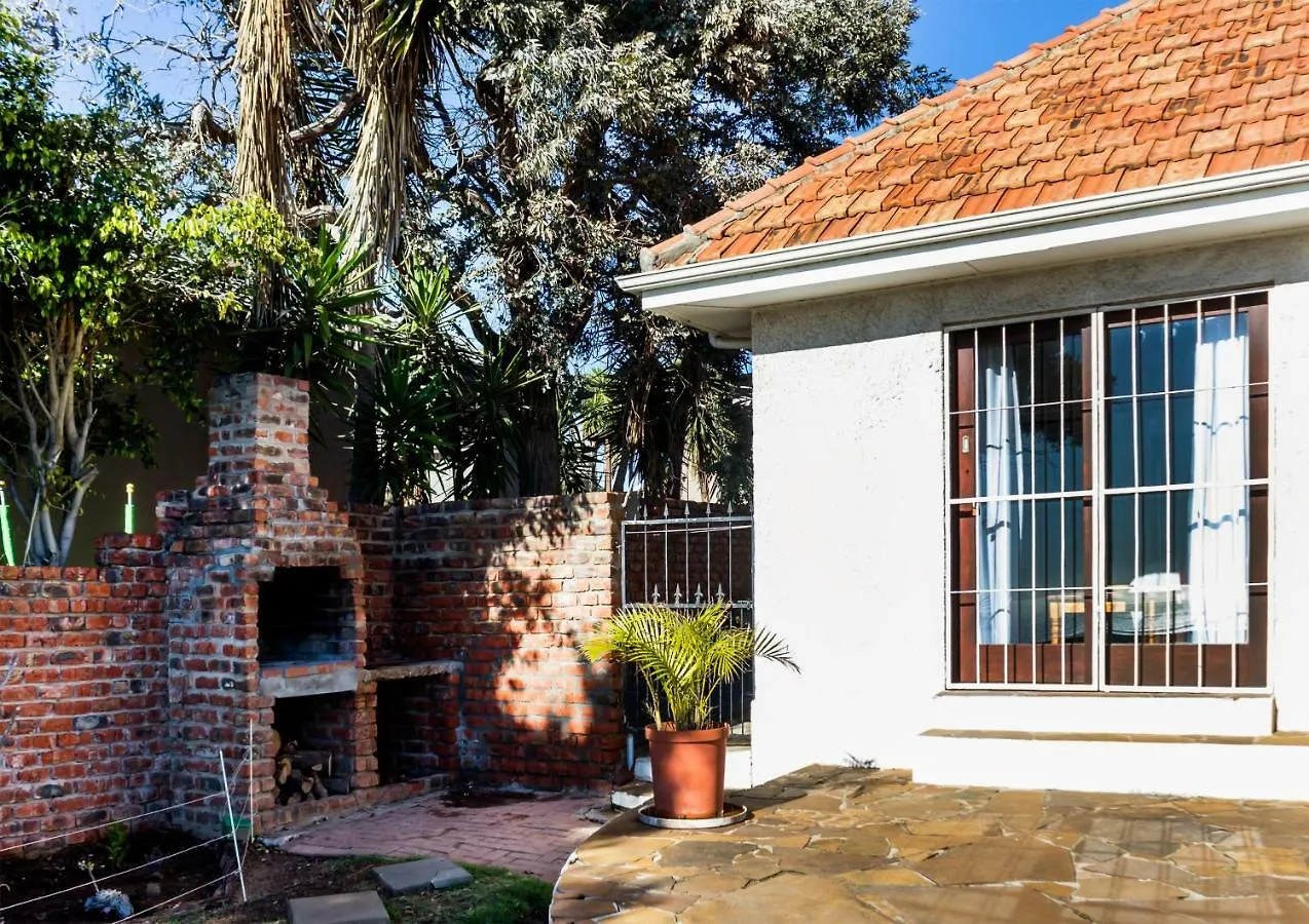 Kirknewton Hotel Port Elizabeth 0*,  South Africa