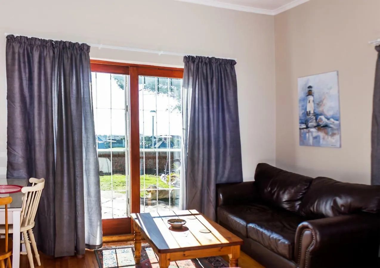 Guest house Kirknewton Hotel Port Elizabeth