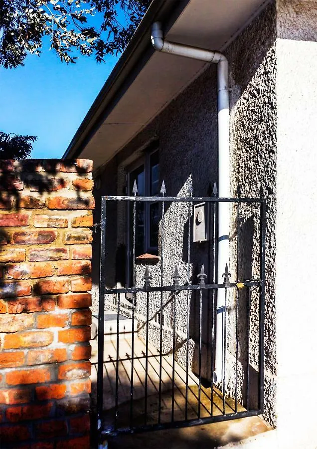 Kirknewton Hotel Port Elizabeth Guest house