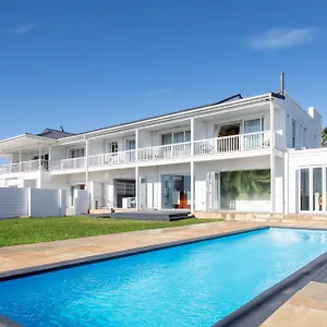 Guest house Dolphin Bay Boutique And, Port Elizabeth